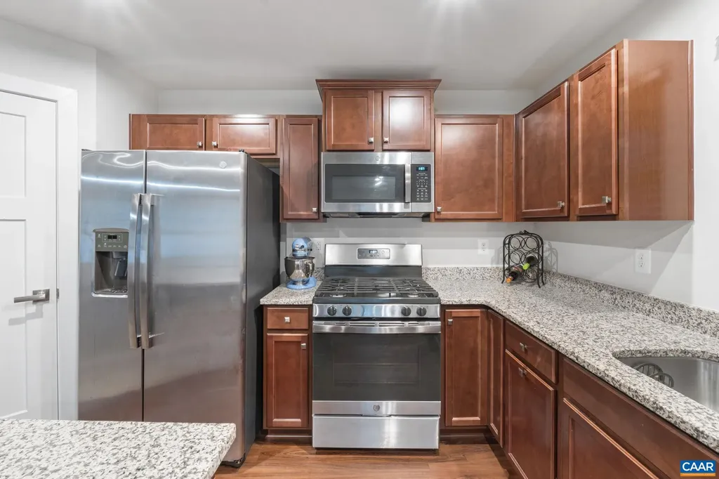 153 Park Drive Palmyra VA 22963