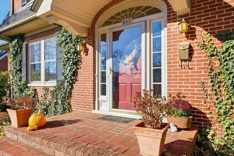 645 Maple Avenue Waynesboro VA 22980