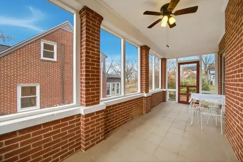 645 Maple Avenue Waynesboro VA 22980