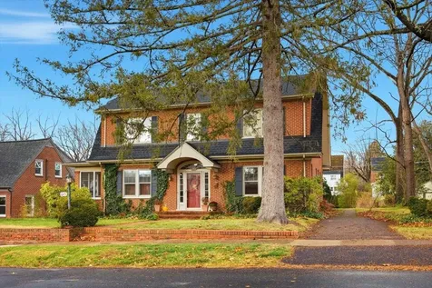 645 Maple Avenue Waynesboro VA 22980