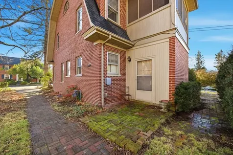 645 Maple Avenue Waynesboro VA 22980