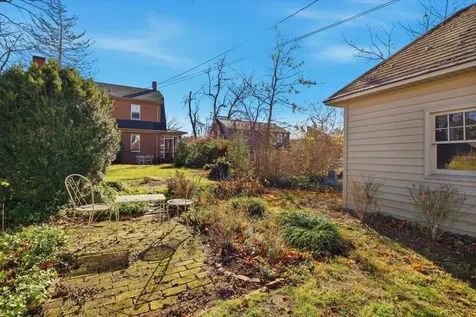 645 Maple Avenue Waynesboro VA 22980