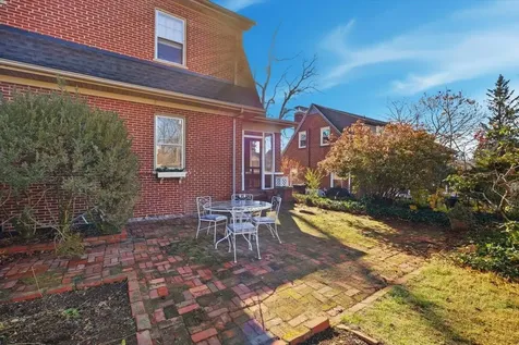 645 Maple Avenue Waynesboro VA 22980