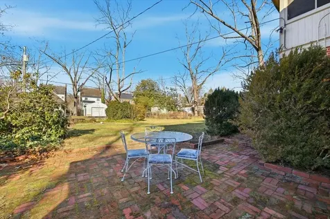 645 Maple Avenue Waynesboro VA 22980