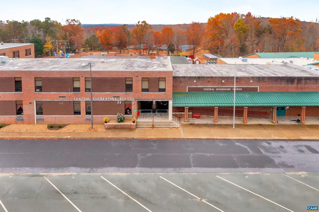 322 Oldfield Drive Charlottesville VA 22902