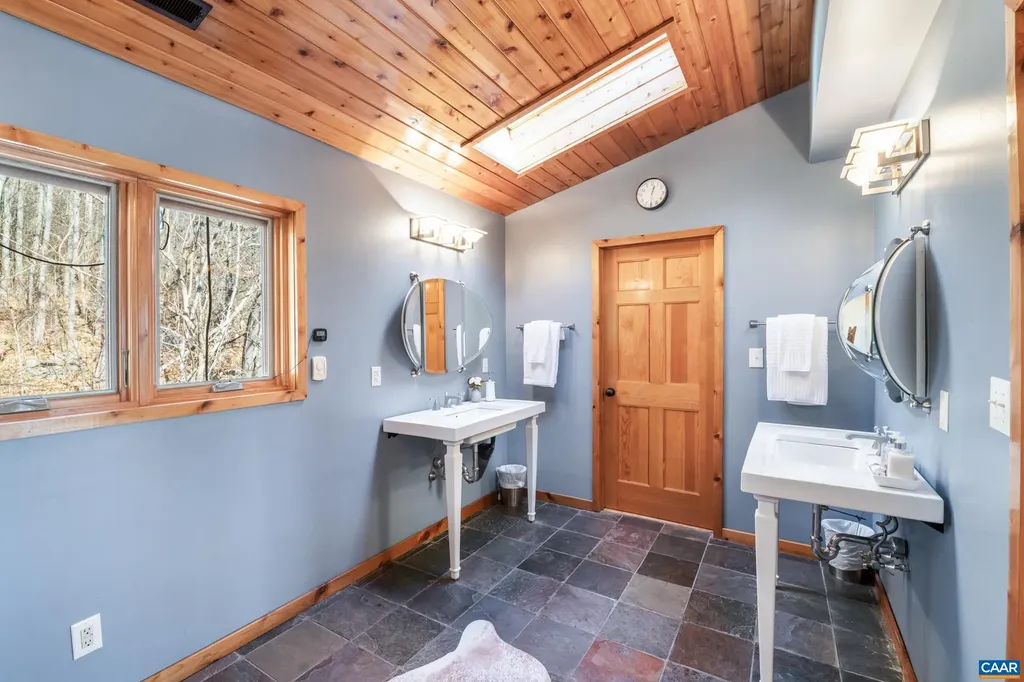 6696 Highlander Way Crozet VA 22932