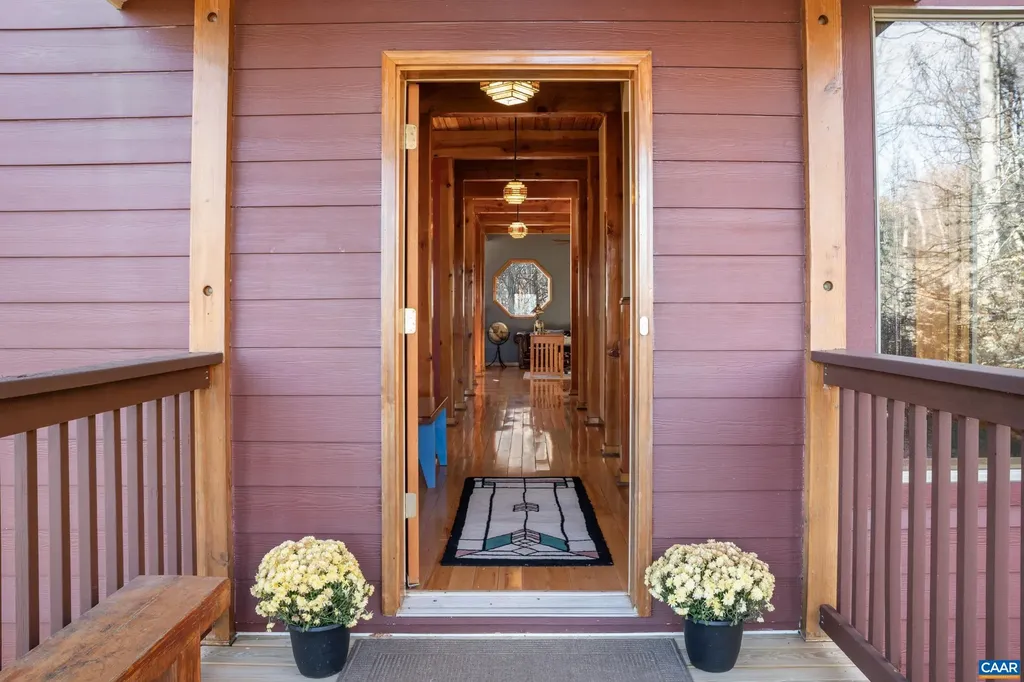 6696 Highlander Way Crozet VA 22932