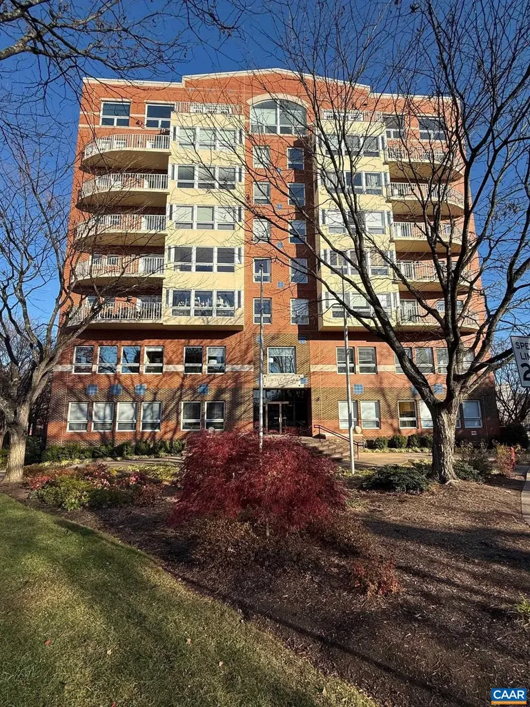 250 West Main Street Charlottesville VA 22902