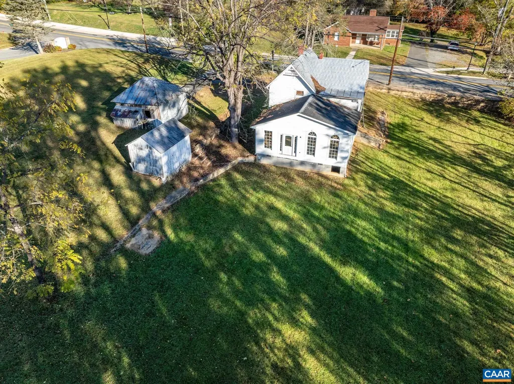 276 Main Street Stanardsville VA 22973