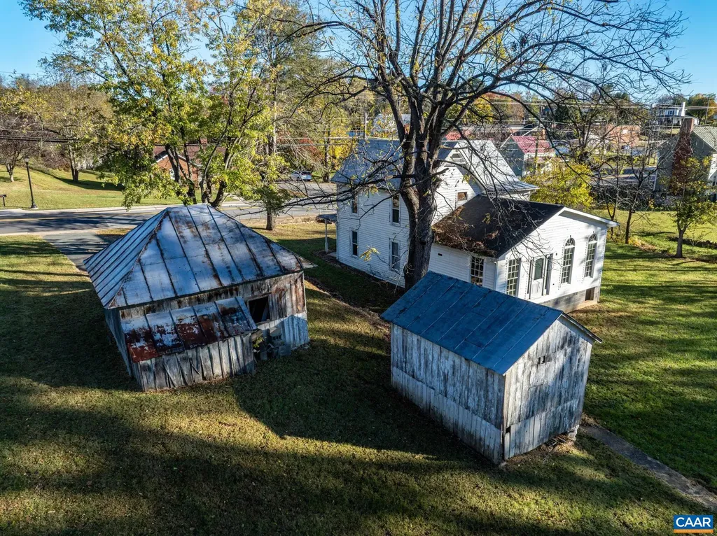 276 Main Street Stanardsville VA 22973