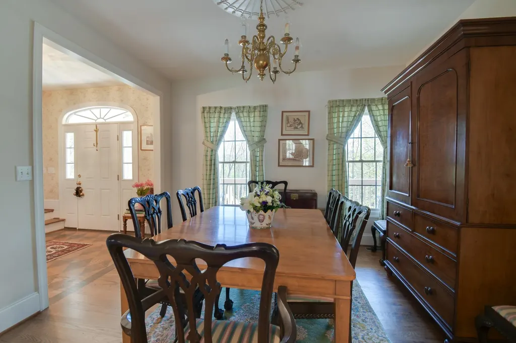 190 Henry Hill Drive Fairfield VA 24435