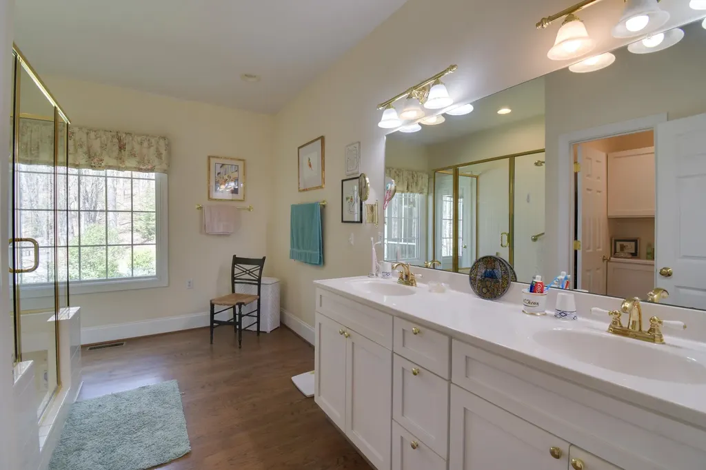 190 Henry Hill Drive Fairfield VA 24435