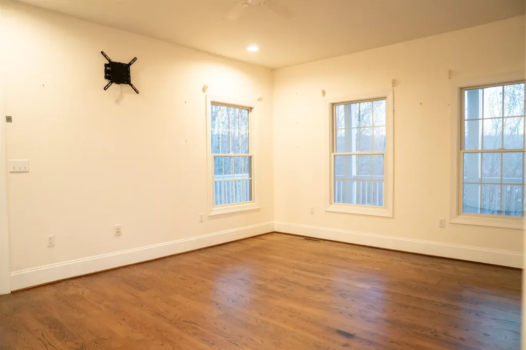 190 Henry Hill Drive Fairfield VA 24435