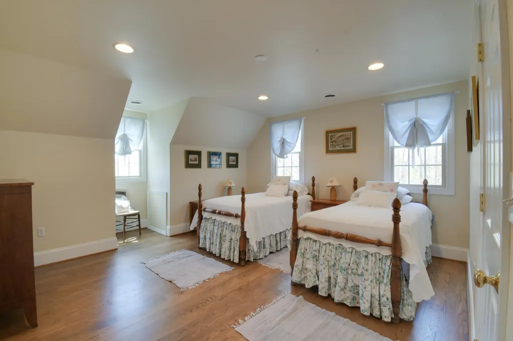 190 Henry Hill Drive Fairfield VA 24435