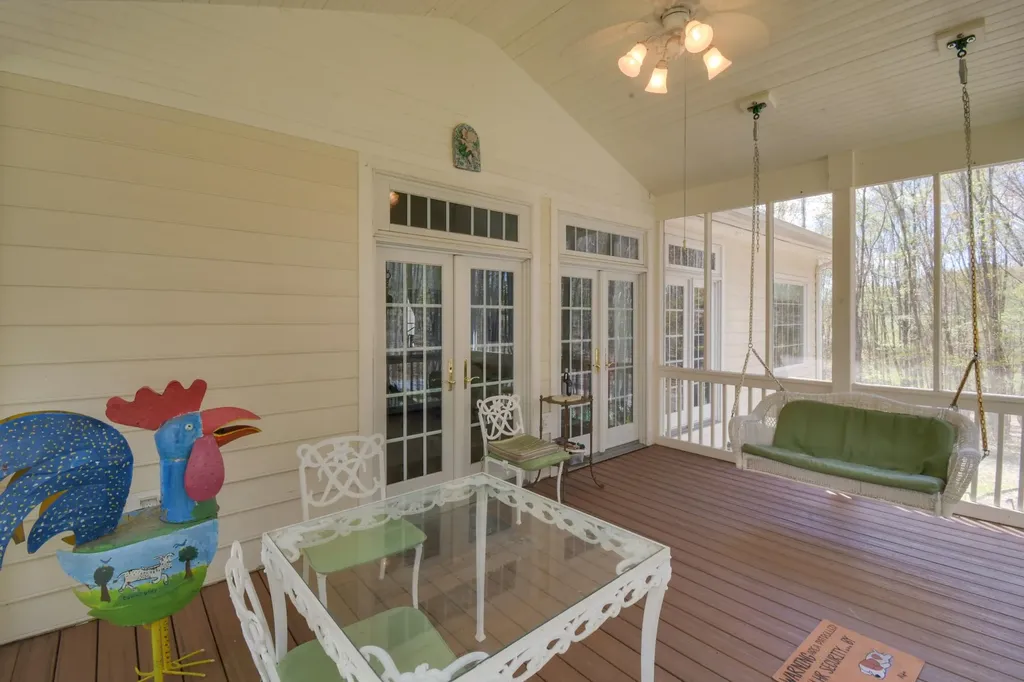 190 Henry Hill Drive Fairfield VA 24435