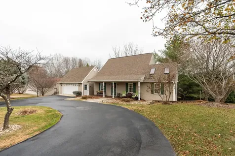 49 Hillandale Drive Staunton VA 24401