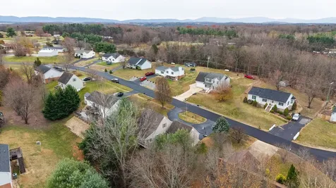 49 Hillandale Drive Staunton VA 24401