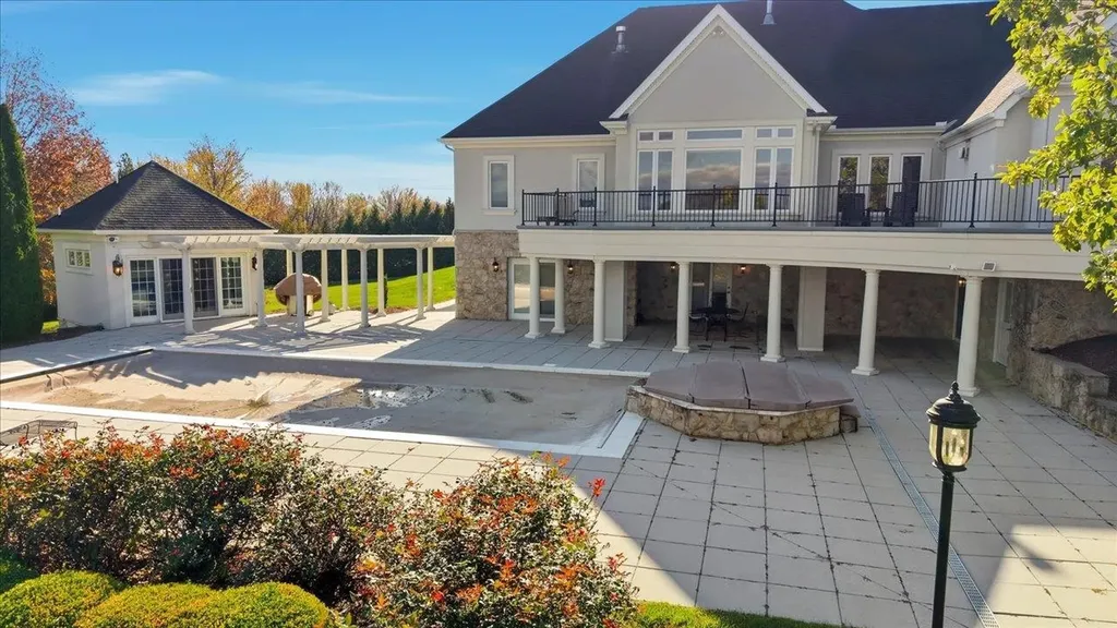 2223 Airport Road Bridgewater VA 22812