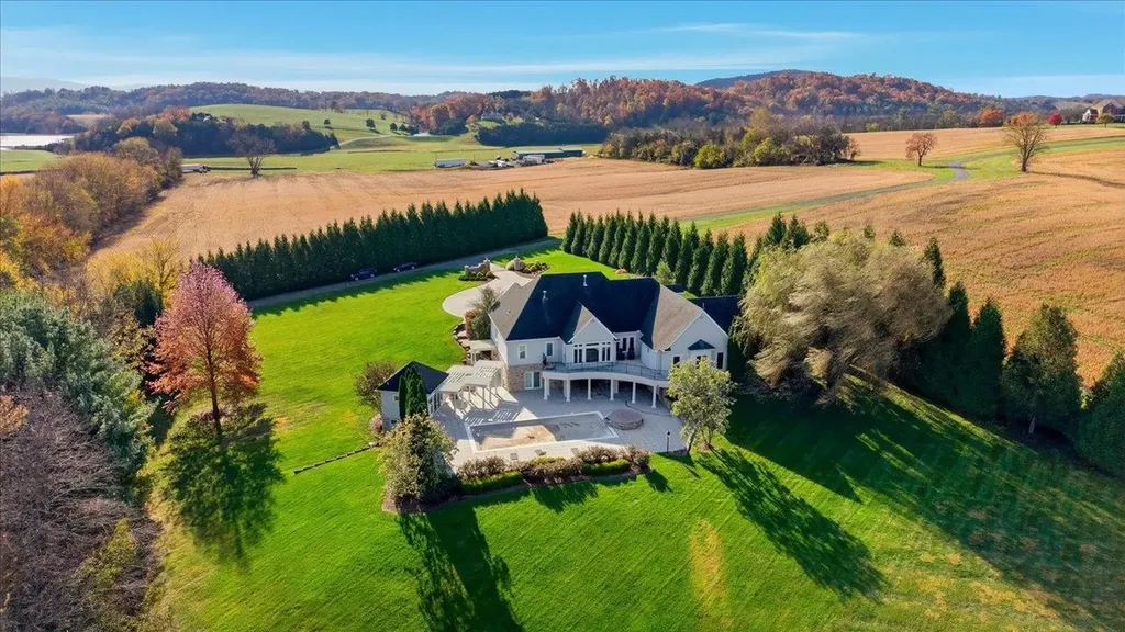 2223 Airport Road Bridgewater VA 22812