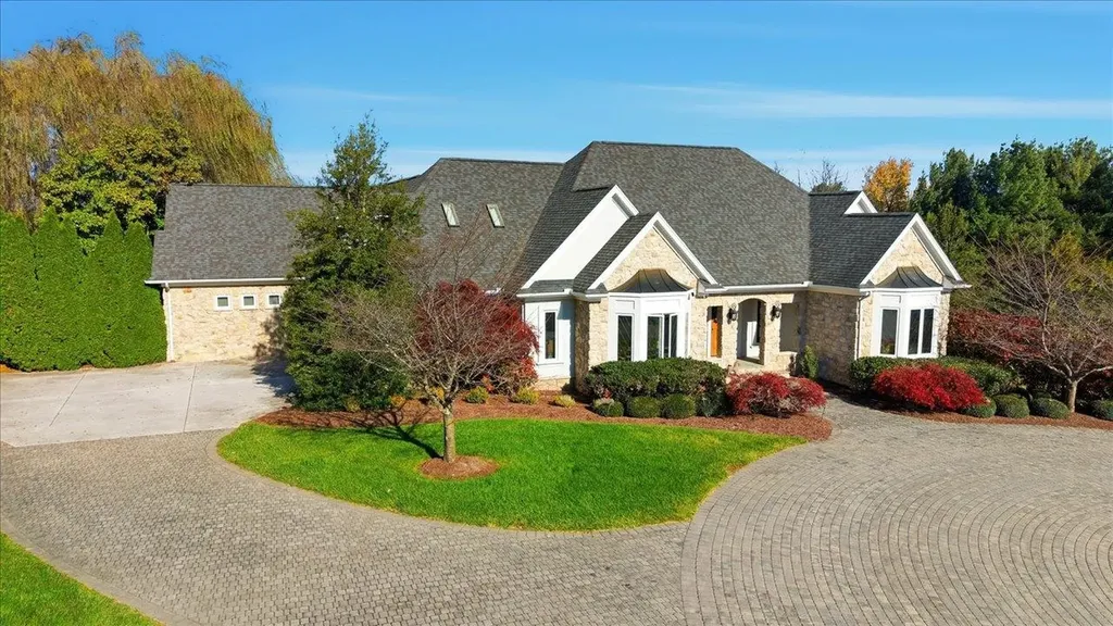 2223 Airport Road Bridgewater VA 22812