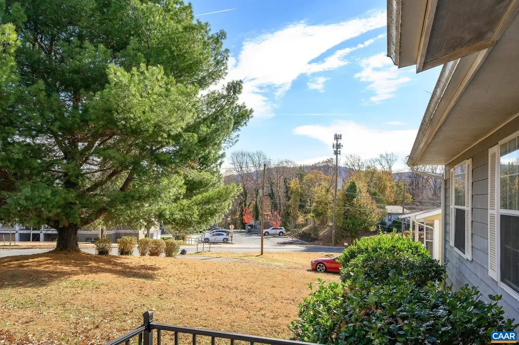 202 Hartmans Mill Road Charlottesville VA 22902