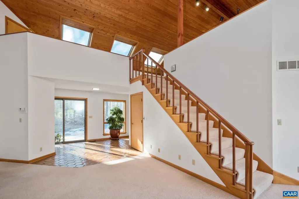 298 Courthouse Mountain Lane Madison VA 22727