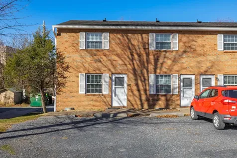 91 Dutch Mill Court Harrisonburg VA 22801