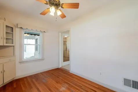 410 Rockingham Street E Elkton VA 22827