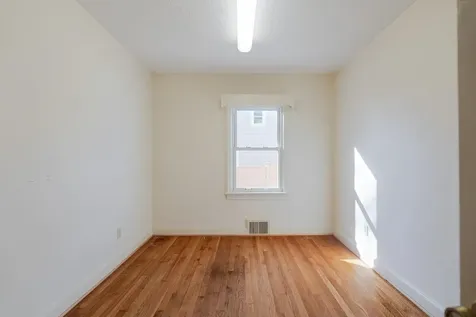 410 Rockingham Street E Elkton VA 22827