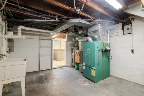 410 Rockingham Street E Elkton VA 22827