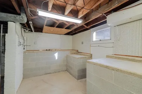 410 Rockingham Street E Elkton VA 22827