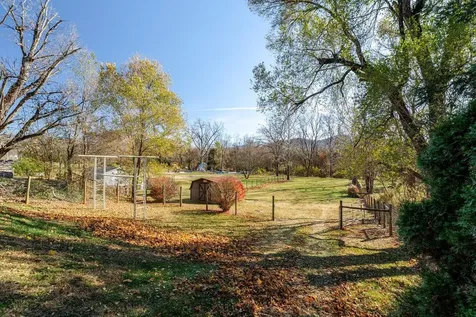 410 Rockingham Street E Elkton VA 22827