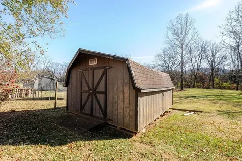 410 Rockingham Street E Elkton VA 22827