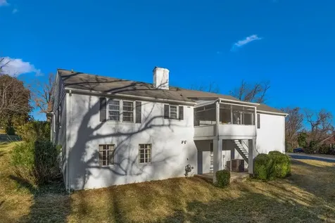 210 Edgewood Road Staunton VA 24401