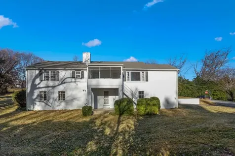 210 Edgewood Road Staunton VA 24401