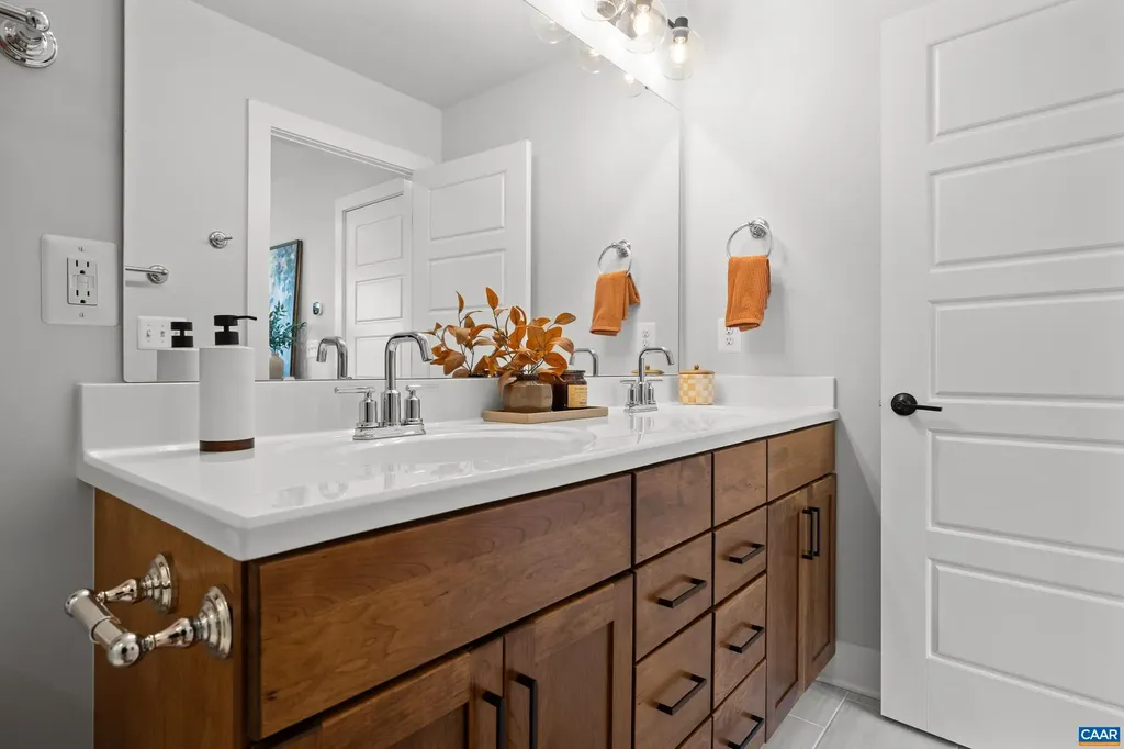19A Wardell Crest Charlottesville VA 22902