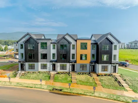 19A Wardell Crest Charlottesville VA 22902