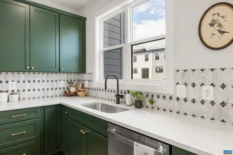 19A Wardell Crest Charlottesville VA 22902