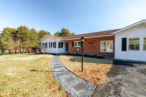 7698 North Valley Pike Rockingham VA 22802