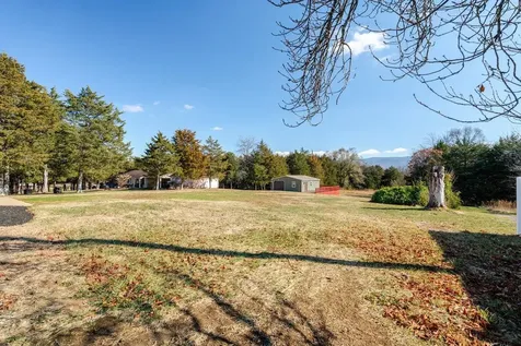 7698 North Valley Pike Rockingham VA 22802
