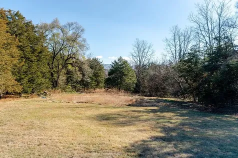 7698 North Valley Pike Rockingham VA 22802