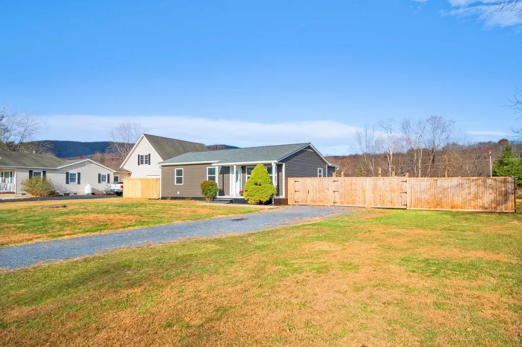 227 Crawford Drive Churchville VA 24431