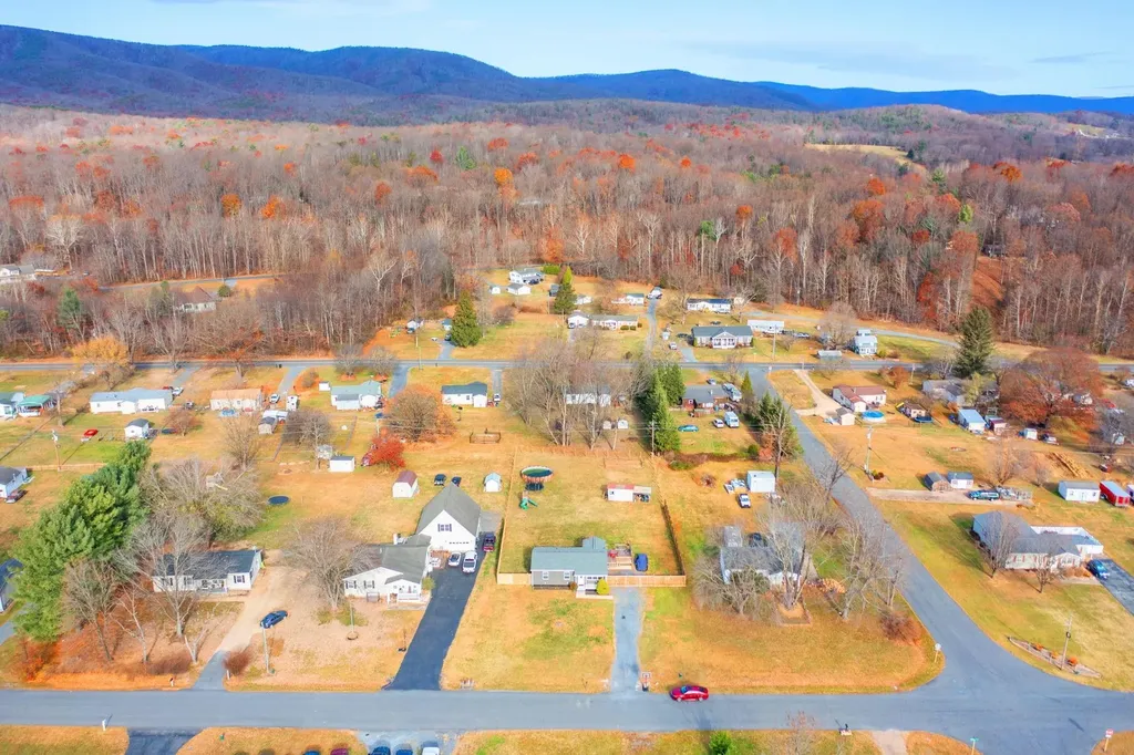 227 Crawford Drive Churchville VA 24431