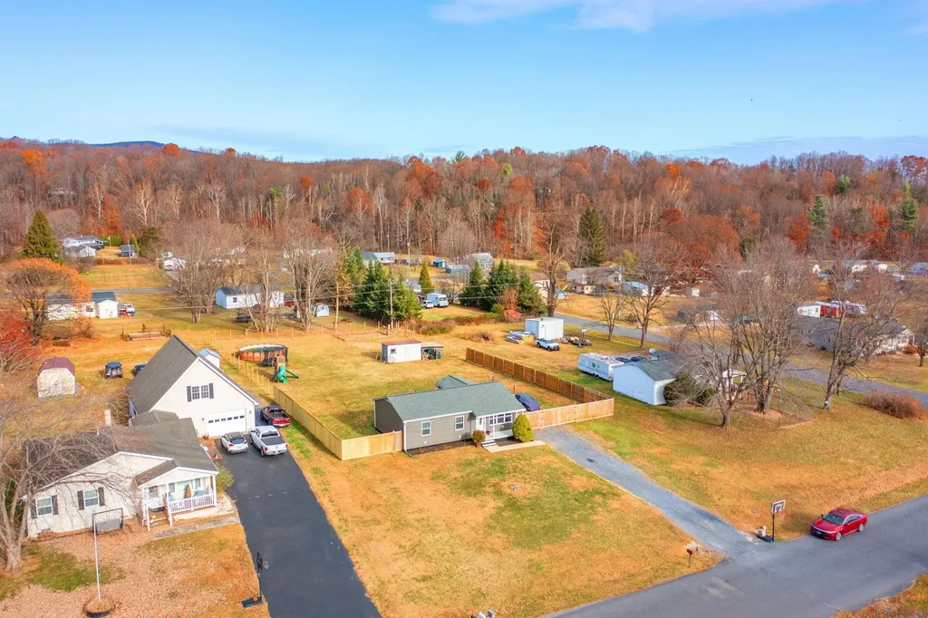 227 Crawford Drive Churchville VA 24431