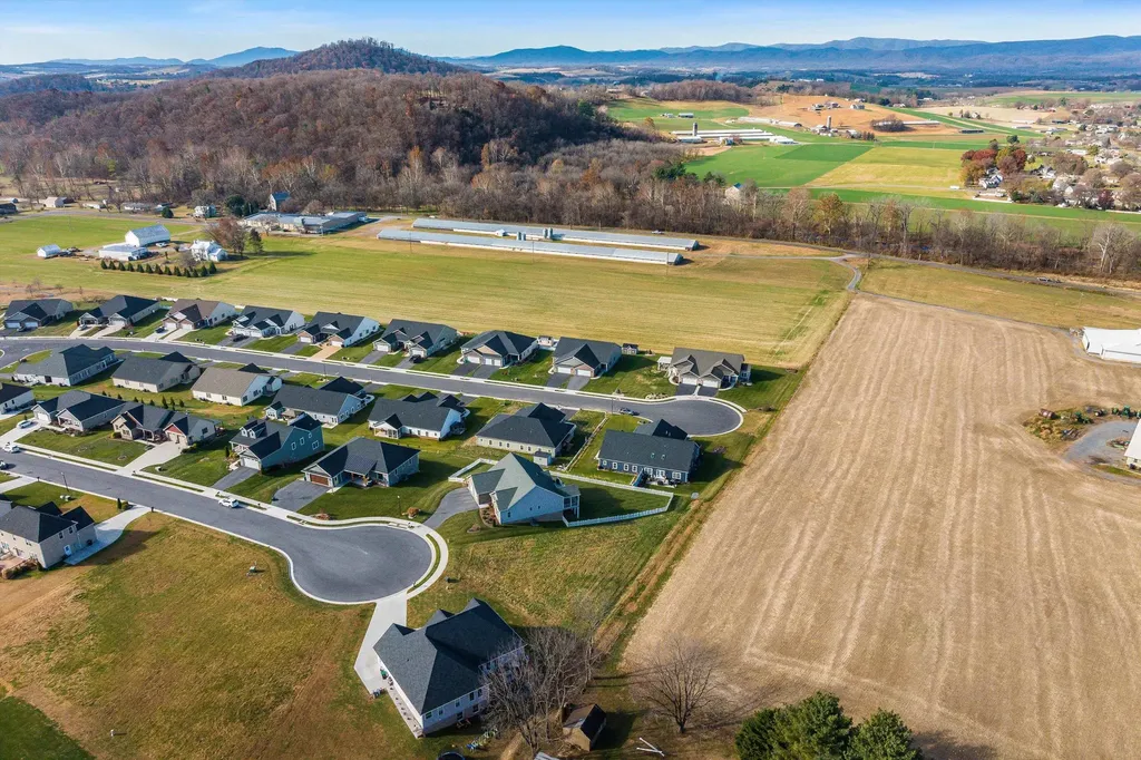 Turbine Lane Bridgewater VA 22812