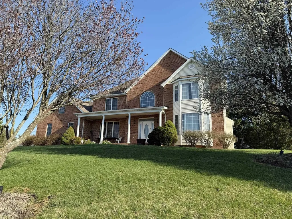 635 Long Meadow Road Fishersville VA 22939