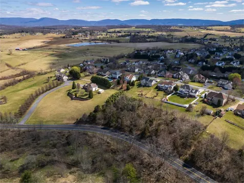 635 Long Meadow Road Fishersville VA 22939