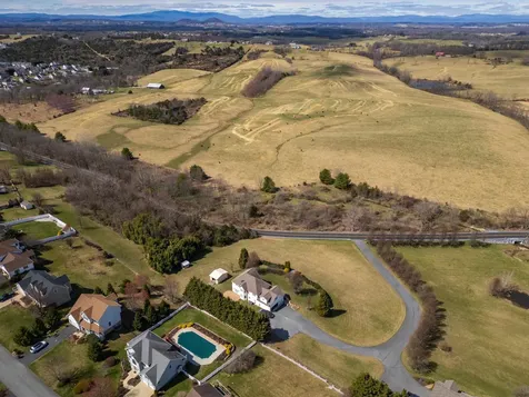 635 Long Meadow Road Fishersville VA 22939