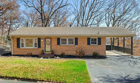 582 Hilltop Drive Staunton VA 24401