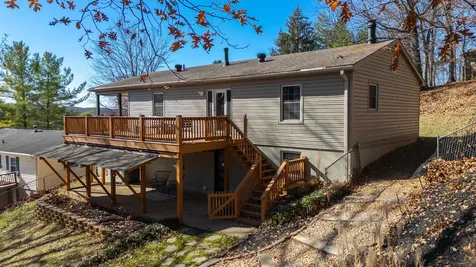 582 Hilltop Drive Staunton VA 24401